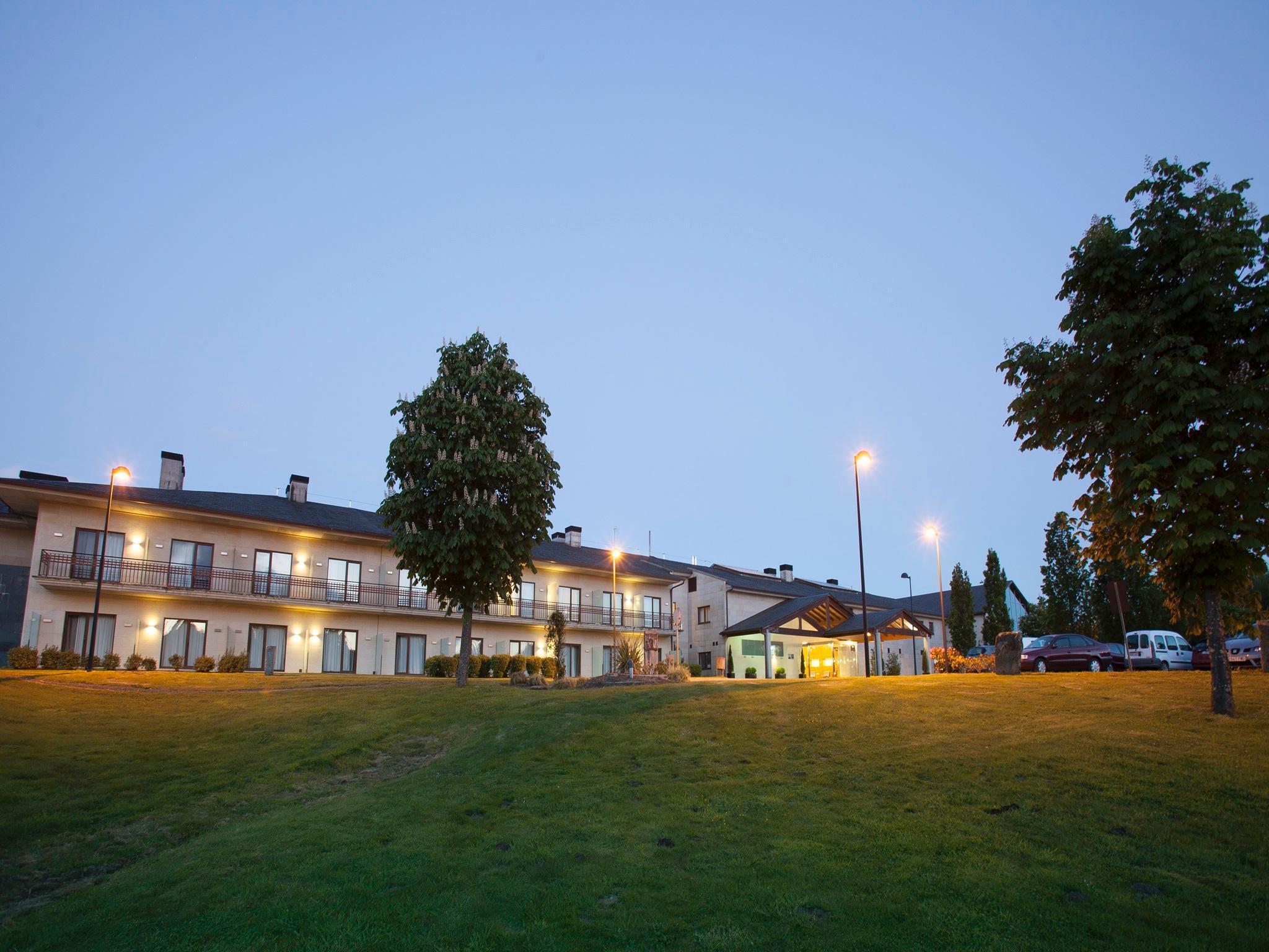 Hotel Spa Attica21 Вильяльба Экстерьер фото